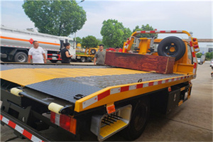 宣化区附近拖车电话号码服务